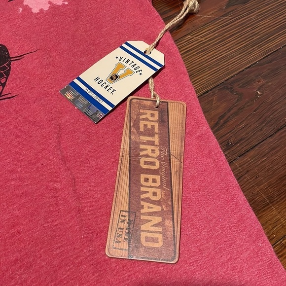 NWT Retro Brand Men’s Red New Jersey Devils Shirt Size S - Picture 4 of 8